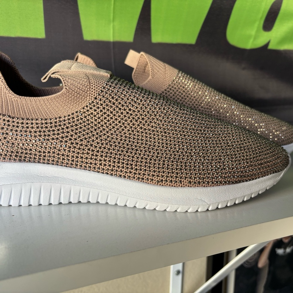 Anne Klein slip ons